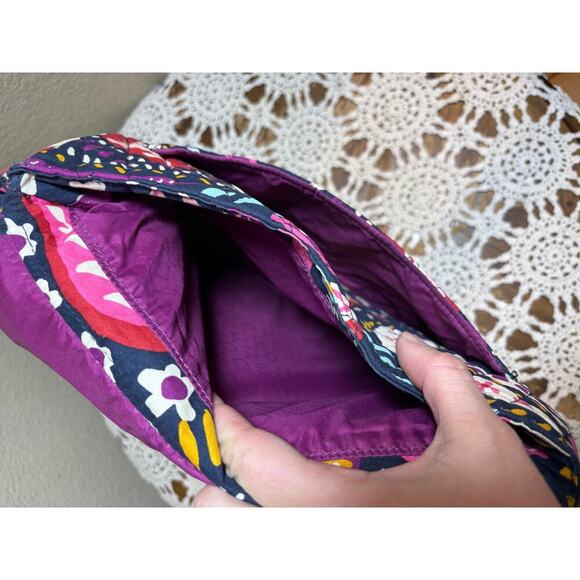 Vera Bradley quilted handbag with adjustable strap in excellent condition - Picture 5 of 9